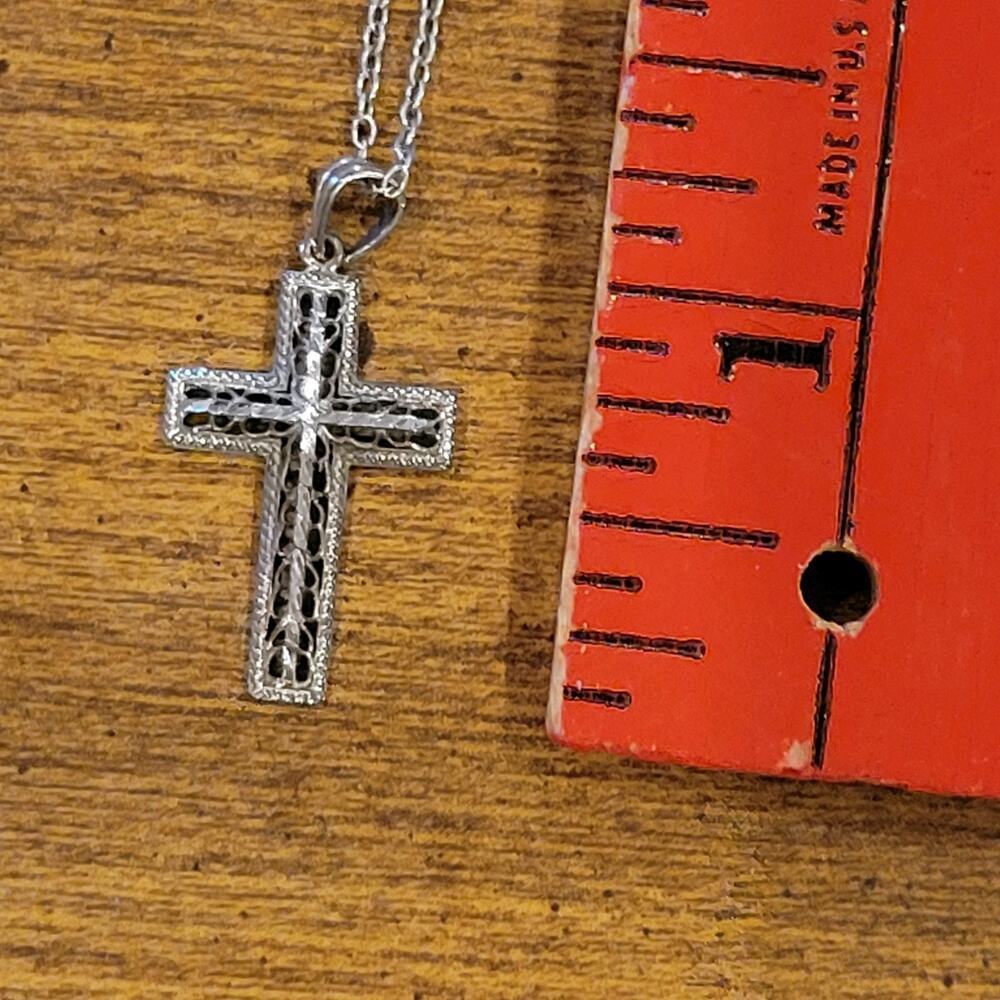 SU Thai 926 Sterling Silver Religious Cross‎ Pendant Necklace, 20" - Picture 2 of 8